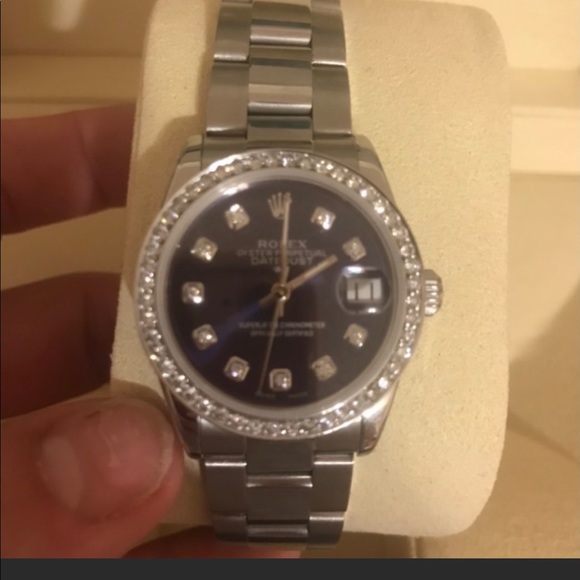 Rolex oyster diamond bezel main image 3